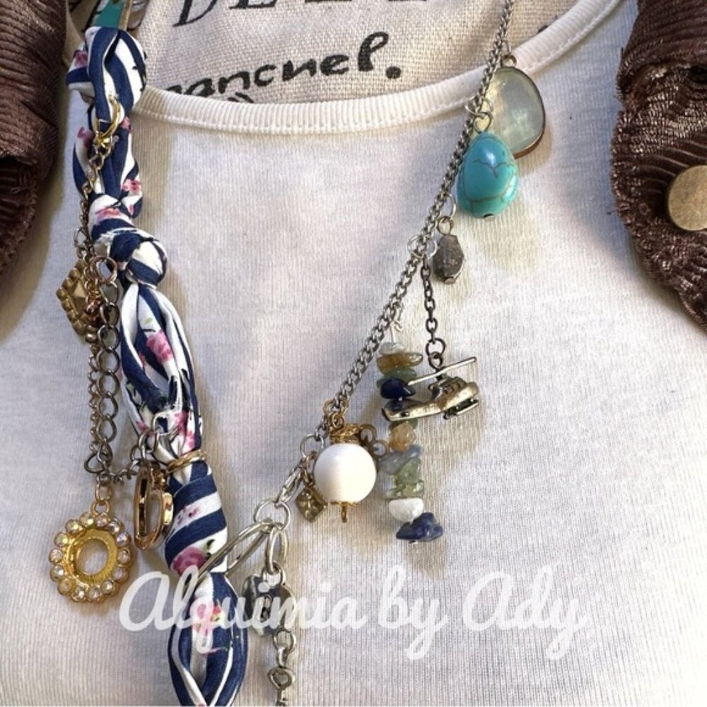 Turquoise layered statement bandana necklace - Picture 5 of 6